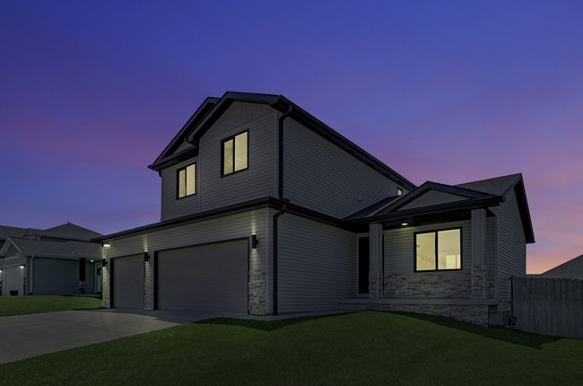 Building Photo - 2 Story Single Family Home