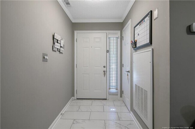Building Photo - 2 Bedrooms 2 Bathrooms Condo