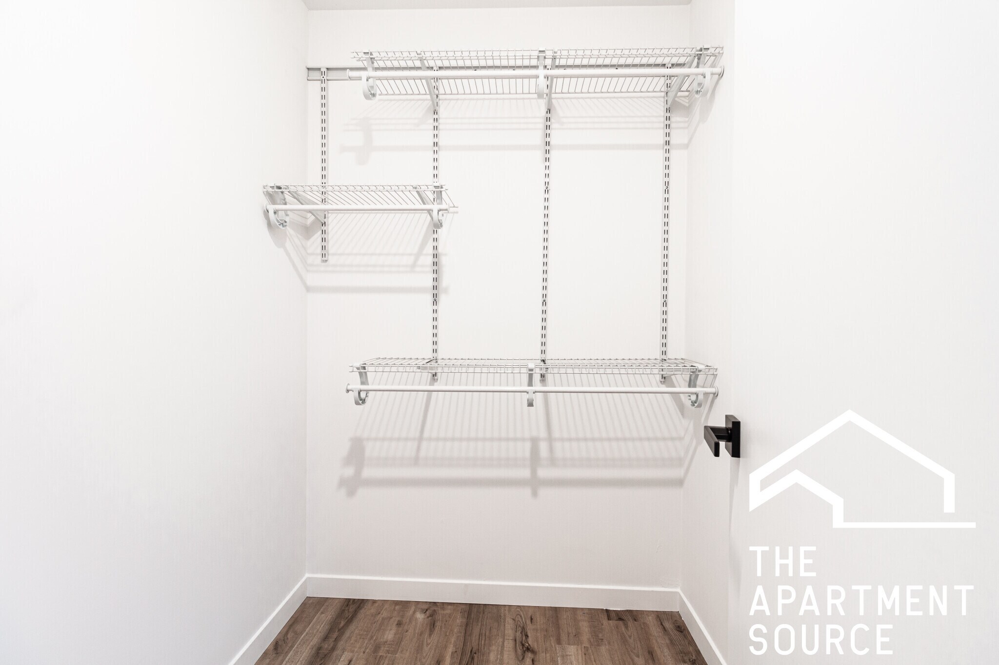 Building Photo - 1428 W Jonquil Ter