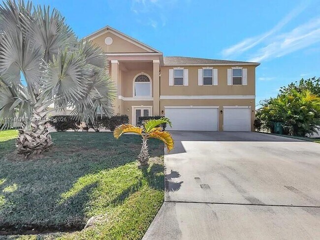 Building Photo - 1018 SW Eckard Ave