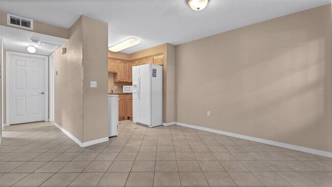 Building Photo - 6100 Gulfport Blvd S