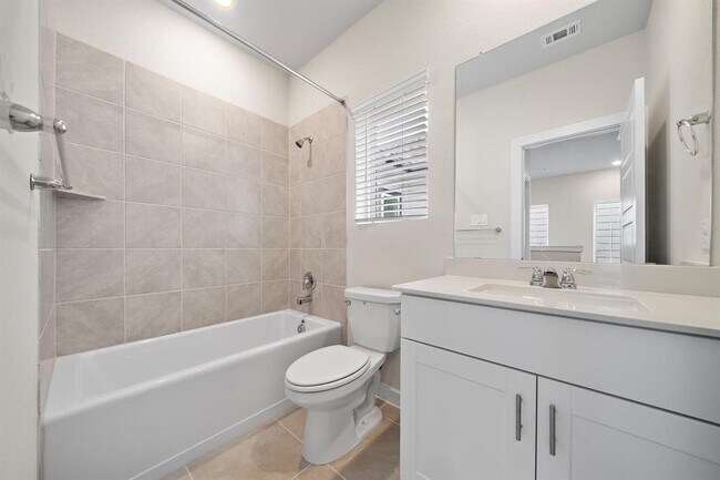 Building Photo - 3116 Moontide Ln