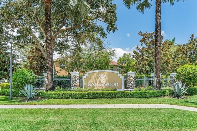 Building Photo - 4335 Key Lime Blvd