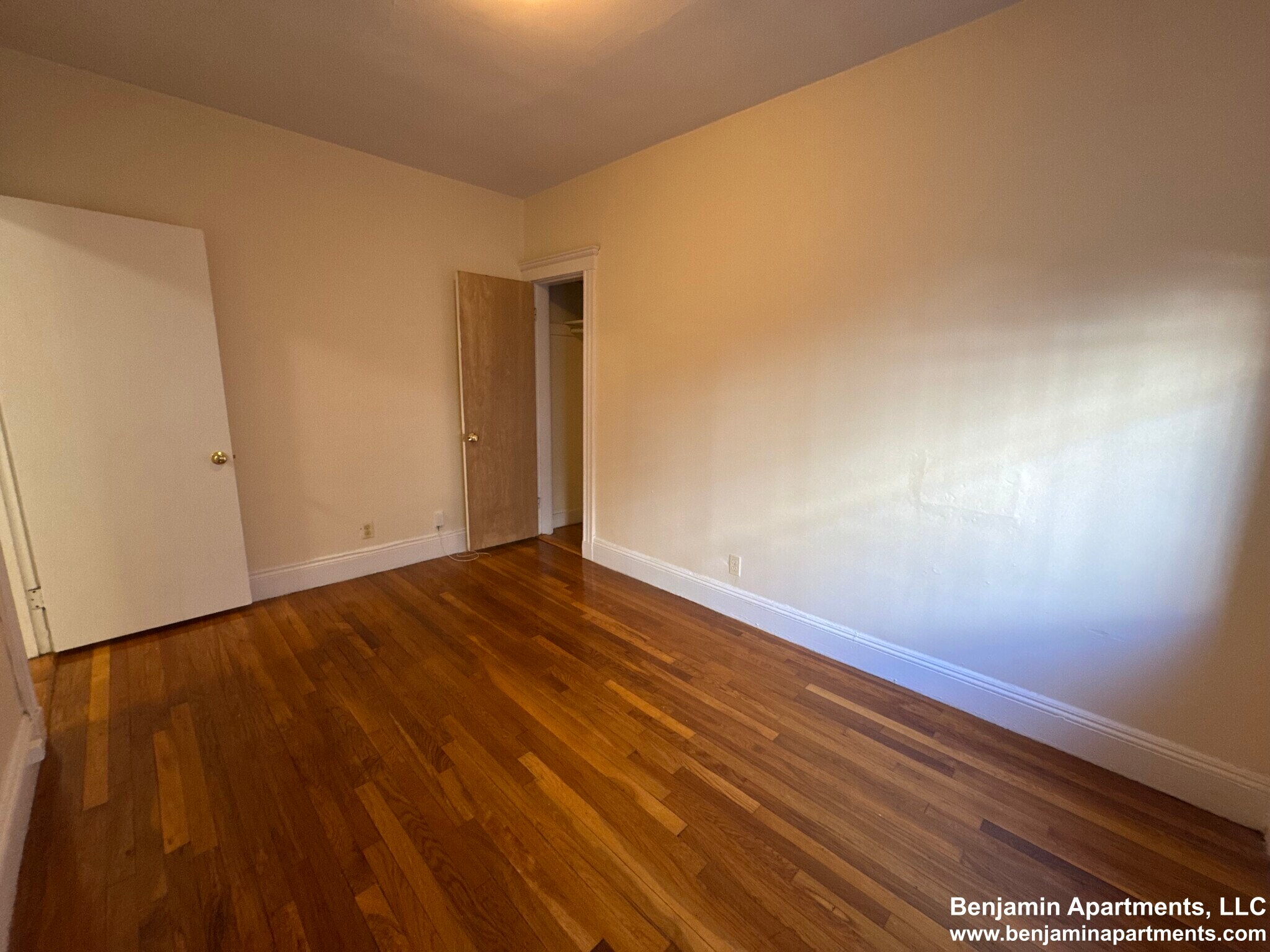 Building Photo - 122 Washington St