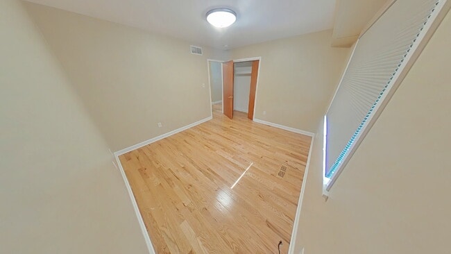 Building Photo - "Spacious 4-Bedroom Gem with 3 Full Baths ...