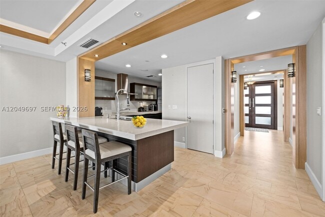 Building Photo - 5245 Fisher Island Dr