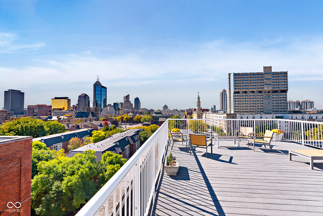 Building Photo - 430 N Park Ave