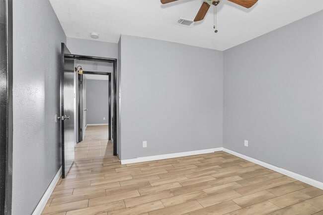 Building Photo - 1035 Lovett St