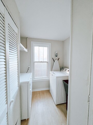 Building Photo - 1116 Adelia St