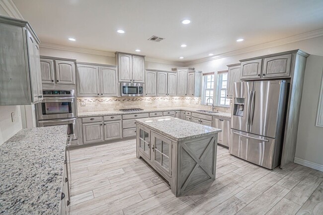 Building Photo - 4-Bedroom Single-Story Home with Solar & RV Parking