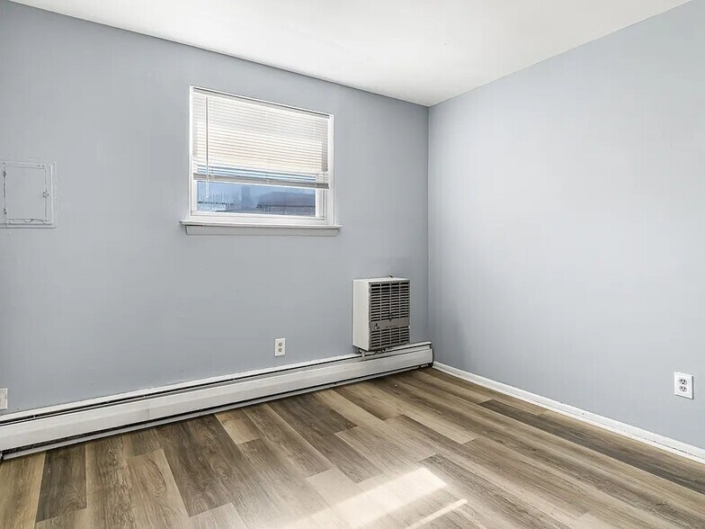 Building Photo - 501-505 N White Horse Pike