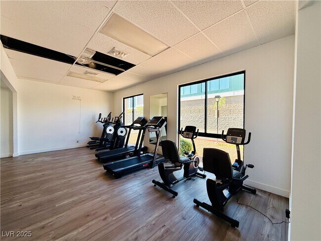 Building Photo - 3930 S University Center Dr