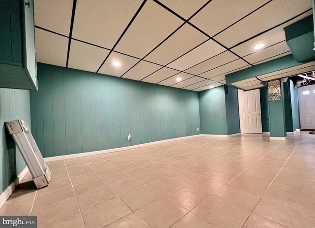 Building Photo - 937 Grant Rd