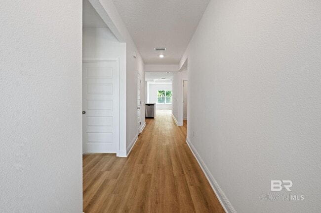 Building Photo - 12946 Grand Rpds Rd