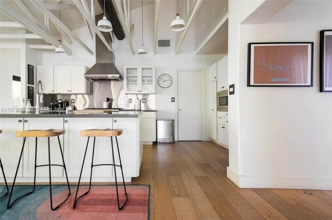 Building Photo - 524 Oleander Dr