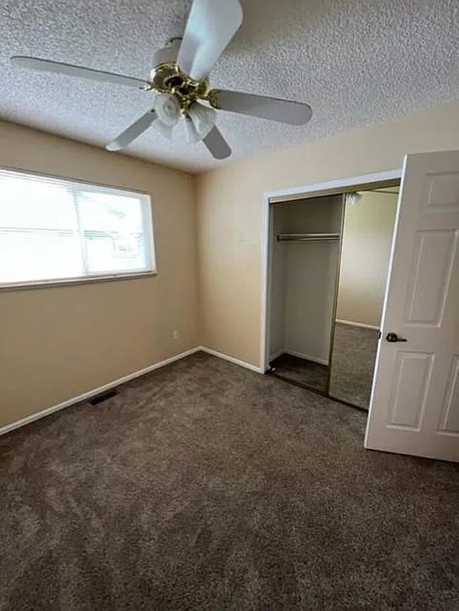 Building Photo - 2 Bedroom South Boulder Condo Available fo...
