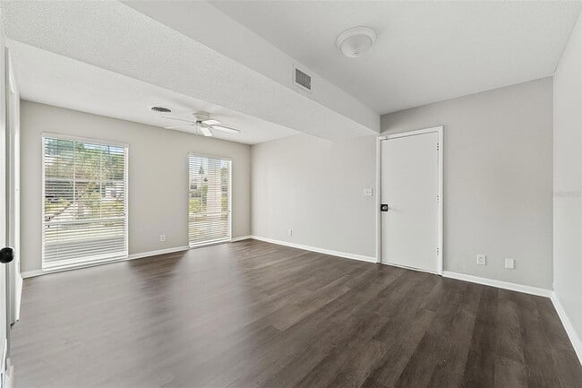 Building Photo - 47 Kathy Dr