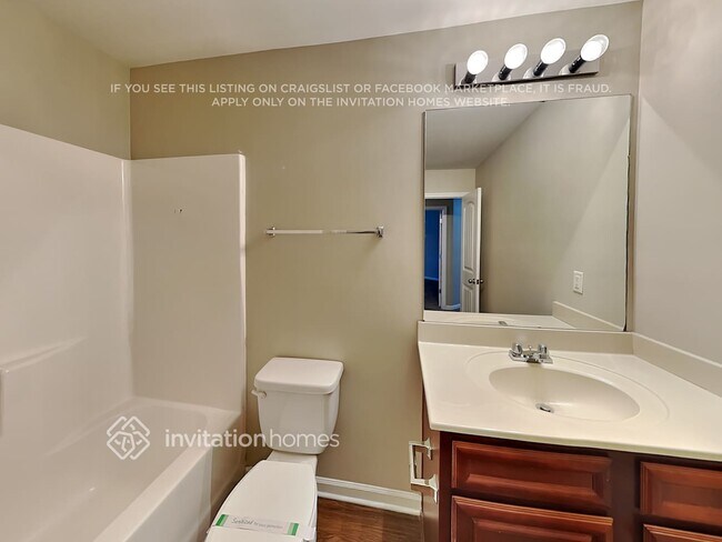 Building Photo - 777 Sunset Down Ct SW