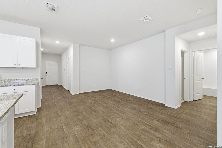 Building Photo - 845 Bahia Pl