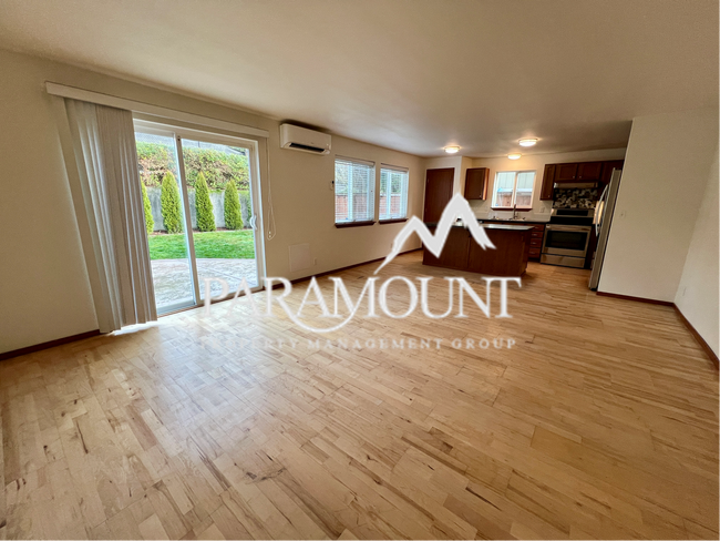 Building Photo - 3 Bedroom Home in Port Orchard with A/C and Low Maintenance Yard!