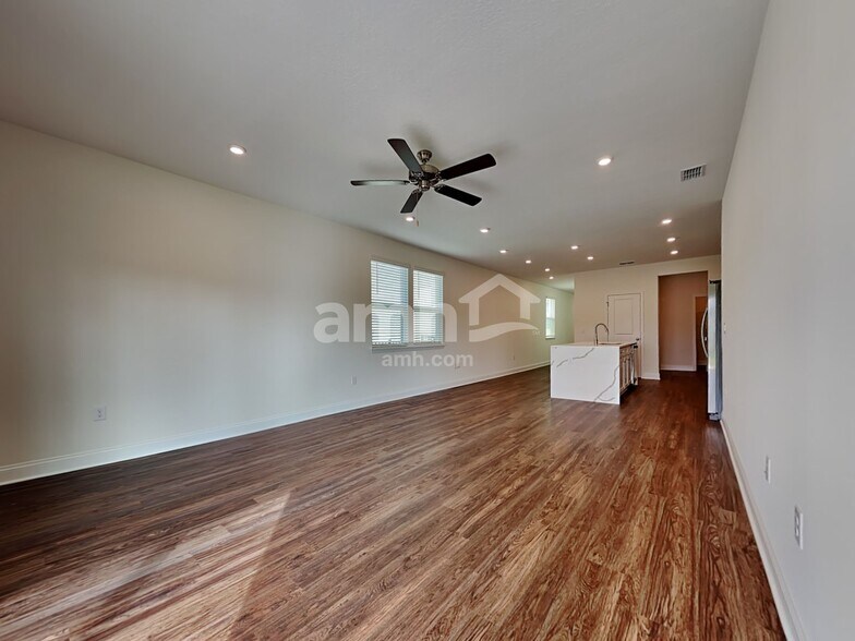 Building Photo - 359 Onate Cir