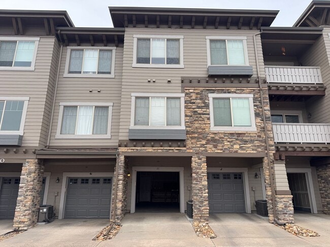 Building Photo - 16650 Las Ramblas Ln