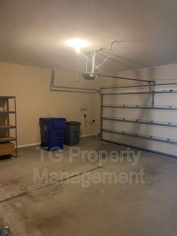 Building Photo - 247 Shetland Dr