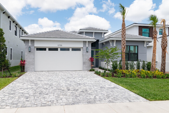 Building Photo - 12705 Solana Bay Cir