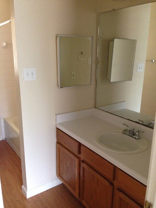 Building Photo - 8511 Apple Carrie Cove