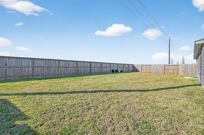 Building Photo - 16703 Rolling Pasture Ln