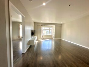 Building Photo - 4343 3rd St