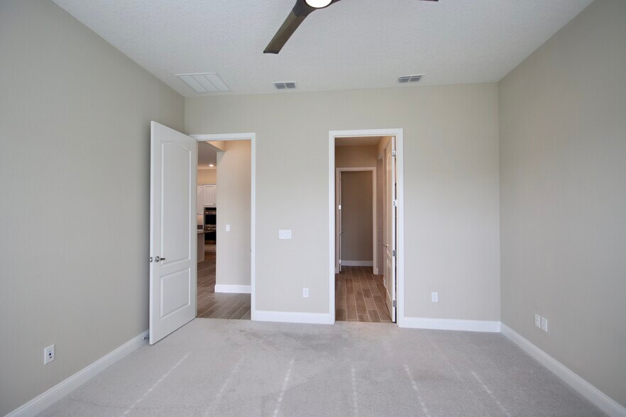 Building Photo - 68 Furrier Ct