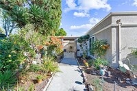 Building Photo - 494 Calle Cadiz