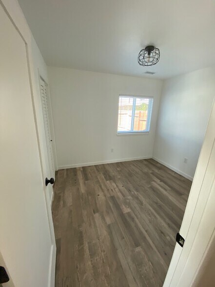 Building Photo - 4204 Cherokee Ave