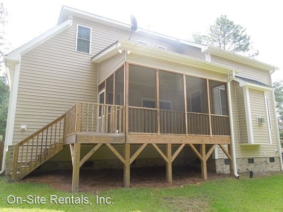 Building Photo - 5 br, 3.5 bath House - 11 Racquet Court