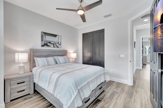Building Photo - 623 Windward Cir S