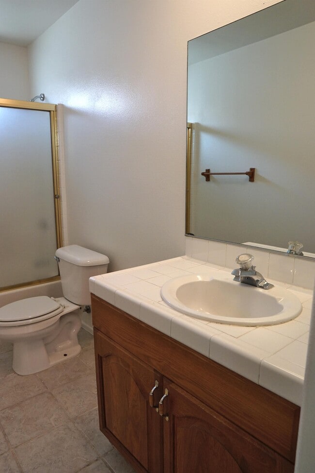 Building Photo - 52905 Avenida Rubio