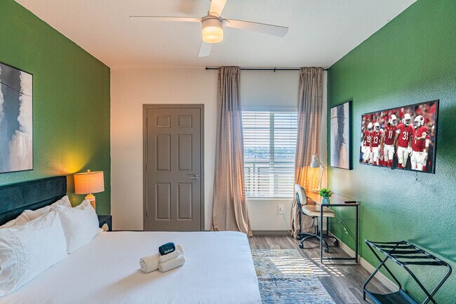 Building Photo - 9600 W Georgia Ave