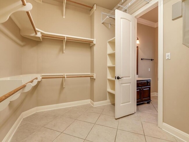 Building Photo - 2321 Gilia Dr