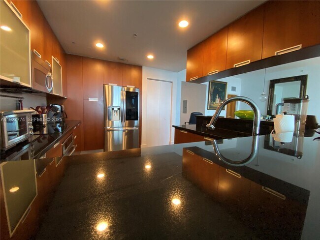 Building Photo - 7901 Hispanola Ave