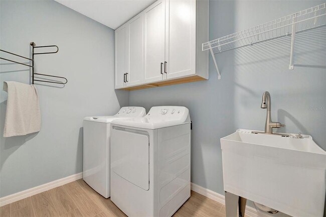 Building Photo - 5434 Tripoli Dr