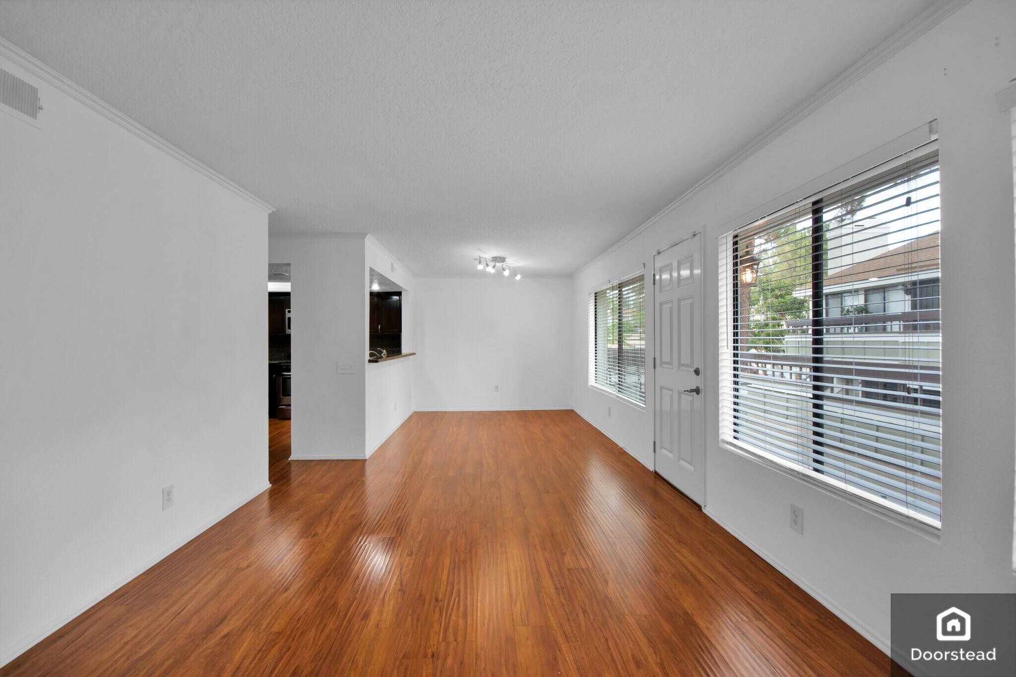 Building Photo - 25596 Mont Pointe