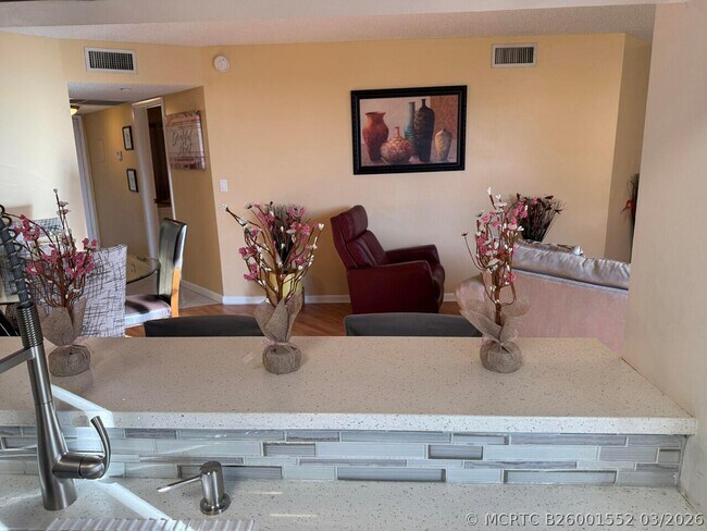 Building Photo - 10451 W Broward Blvd