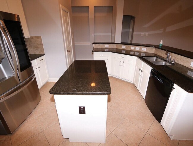 Building Photo - 28238 Daystrom Ln