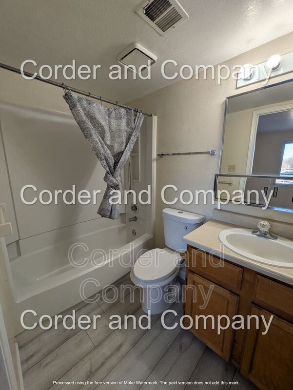 Building Photo - 3301 Monroe St NE