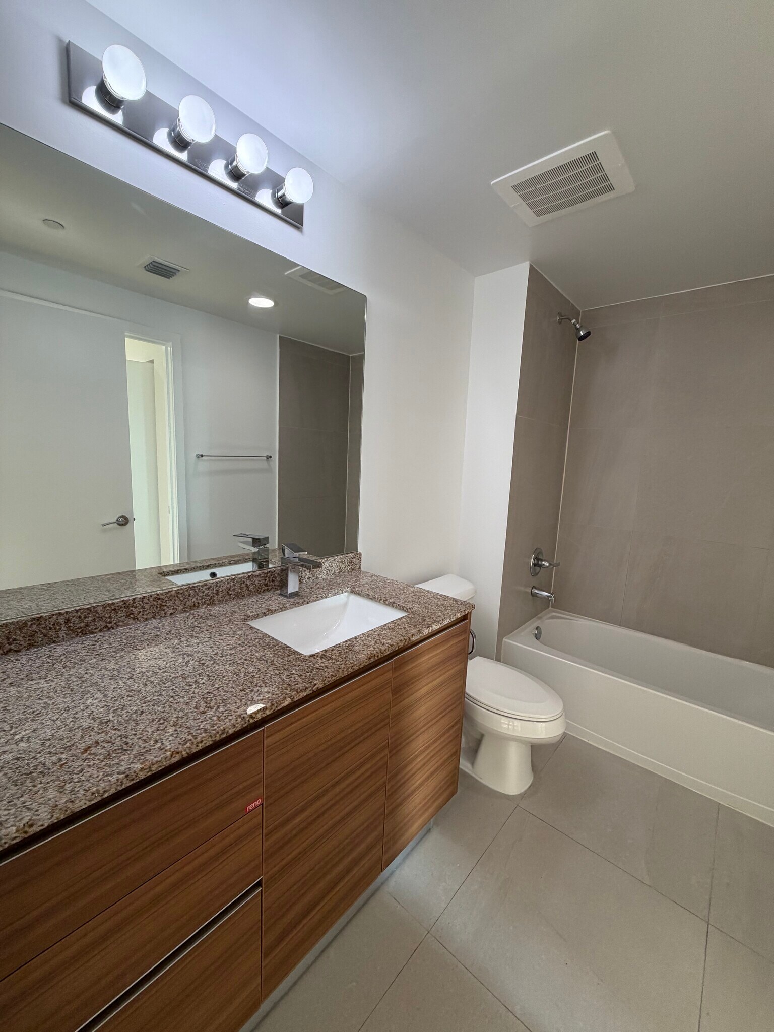 Building Photo - 1480 Biscayne Blvd