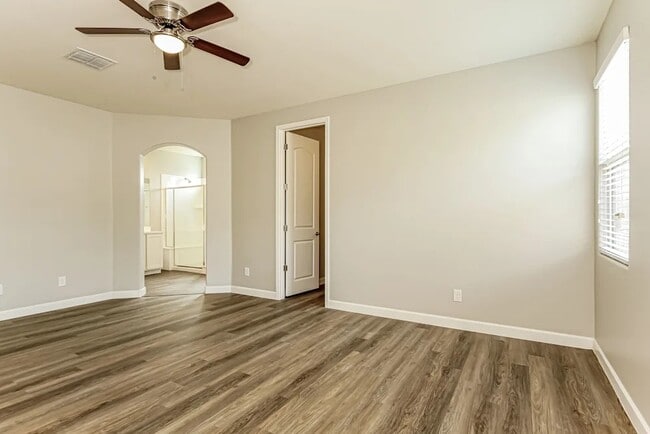 Building Photo - 13436 W Desert Moon Way