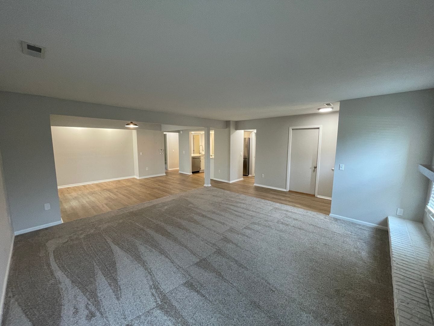 Building Photo - 10617 Wood Flower Ct