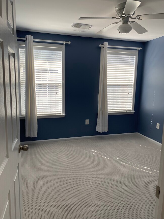 Building Photo - 5708 Governors Pond Cir