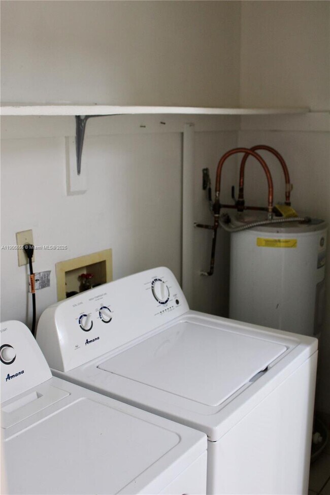 Building Photo - 8867 SW 36th St